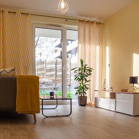 Przytulny Apartament Z Ogrodkiem Krakow Exterior photo